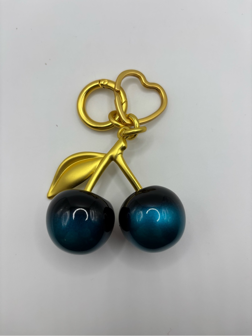 Blue Cherry Bag Charm Keychain Gold Heart Clasp NWOT - Picture 4 of 4